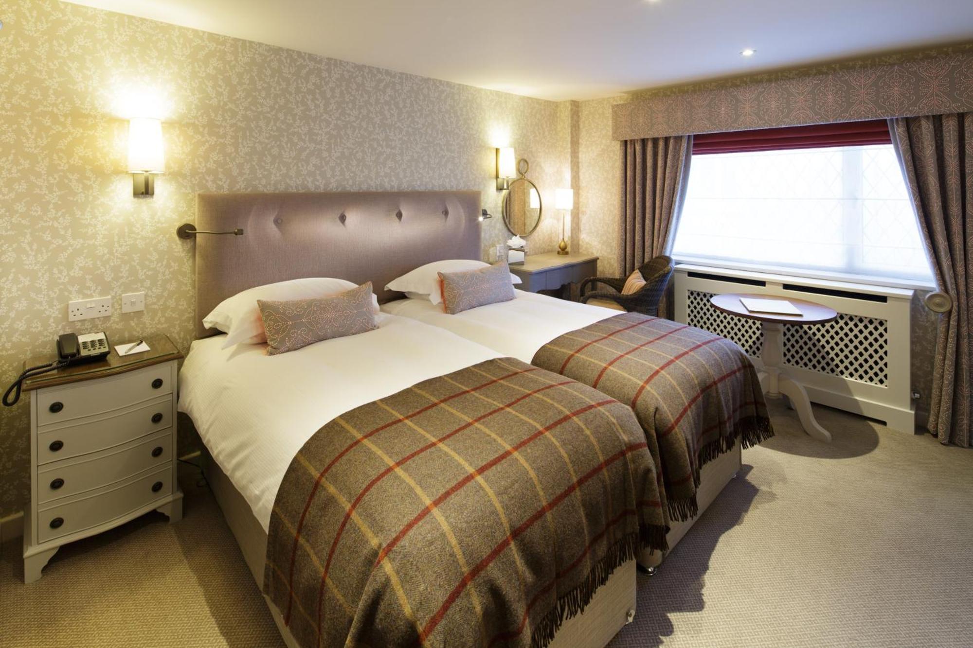 Greenhills Country Hotel Saint Peter Room photo