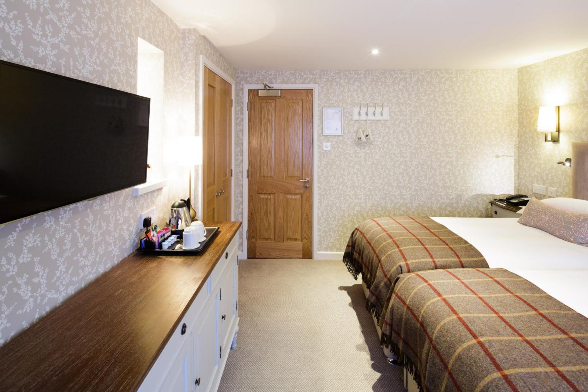 Greenhills Country Hotel Saint Peter Room photo